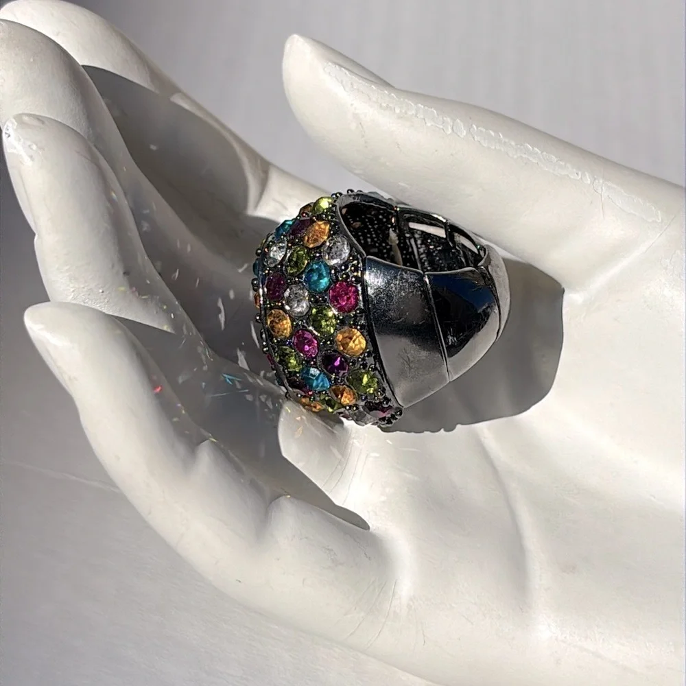 Glamour Cocktail Ring - Picture 5 of 10